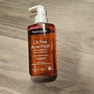 Neutrogena Pink Grapefruit Oil-Free Acne Wash